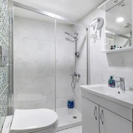 Cozy & Comfy Studio At Beyoglu - 21 Istanbul